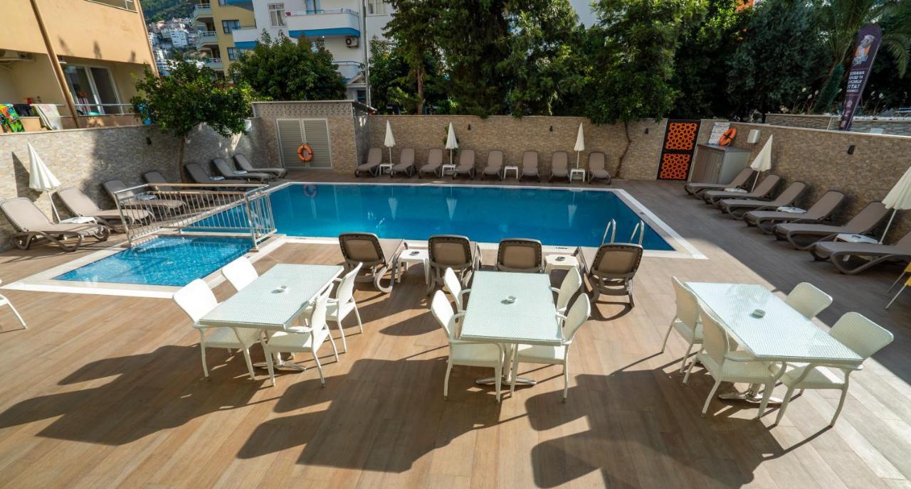 Kleopatra Celine Hotel Alanya Extérieur photo